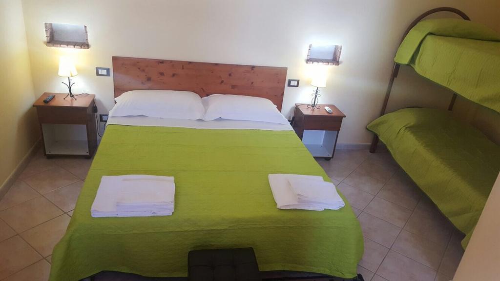 Camere Con Terrazzino Valderice Bagian luar foto