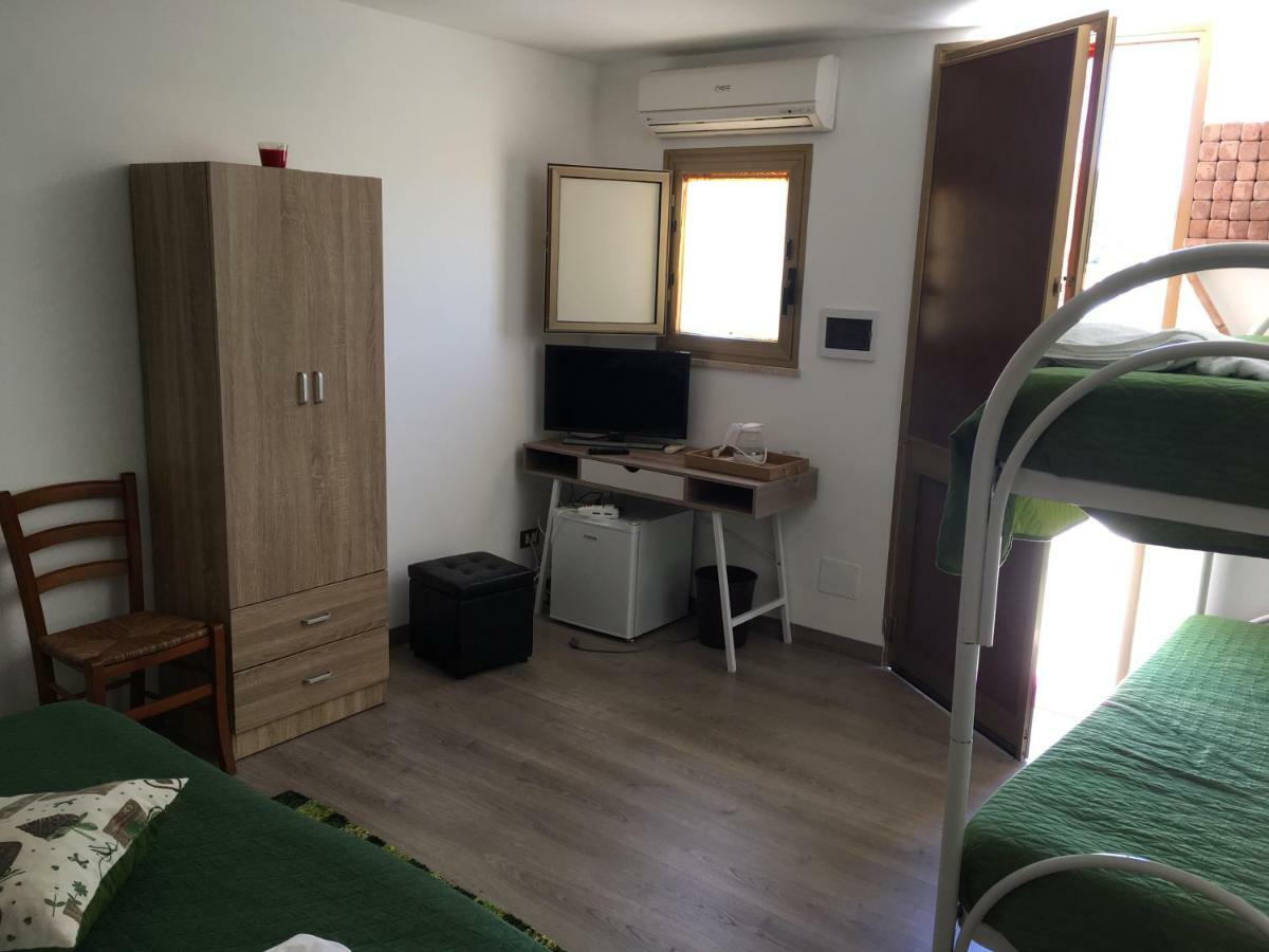 Camere Con Terrazzino Valderice Bagian luar foto